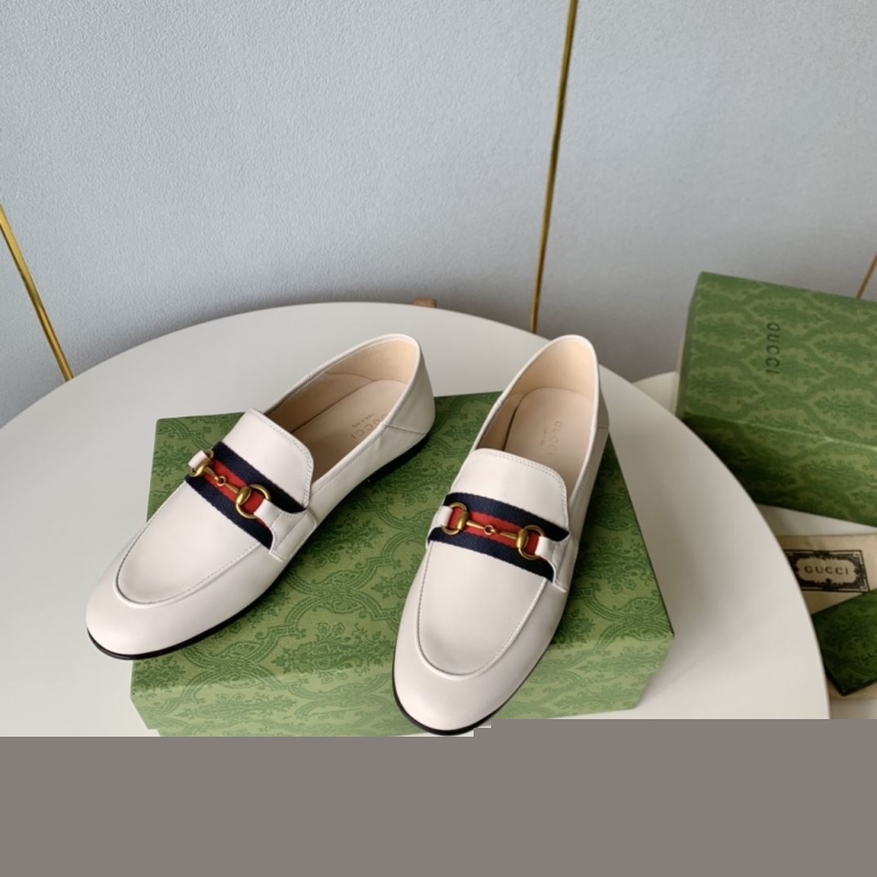 G*u*i leather shoes